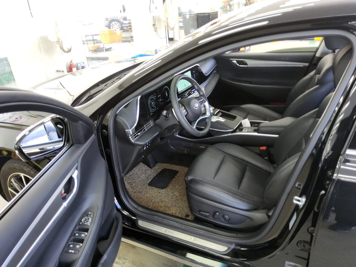 HYUNDAI THE NEW GRANDEUR IG GASOLINE 2.5 LE BLANC 2022 - zdjęcie 10