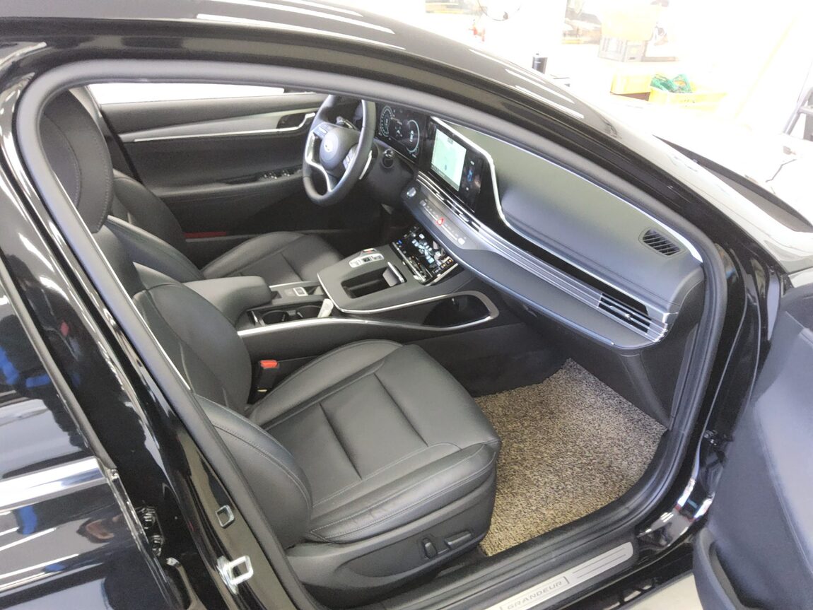 HYUNDAI THE NEW GRANDEUR IG GASOLINE 2.5 LE BLANC 2022 - zdjęcie 14