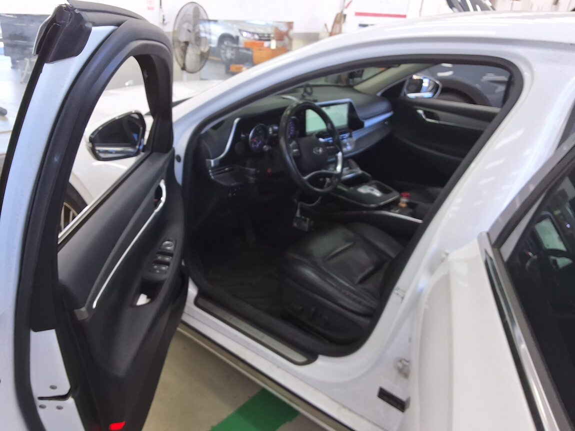 HYUNDAI THE NEW GRANDEUR IG LPi 3.0 BUSINESS DELUXE TYPE 2022 - zdjęcie 10