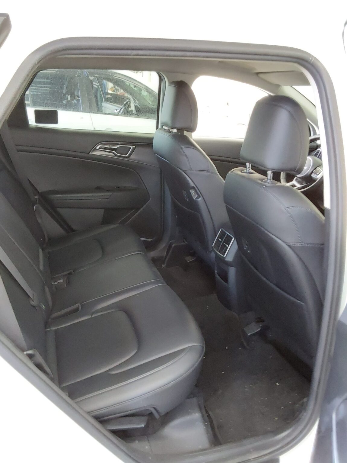 KIA THE ALL NEW SPORTAGE 2.0 DIESEL 4WD NOBLESSE 2023 - zdjęcie 13