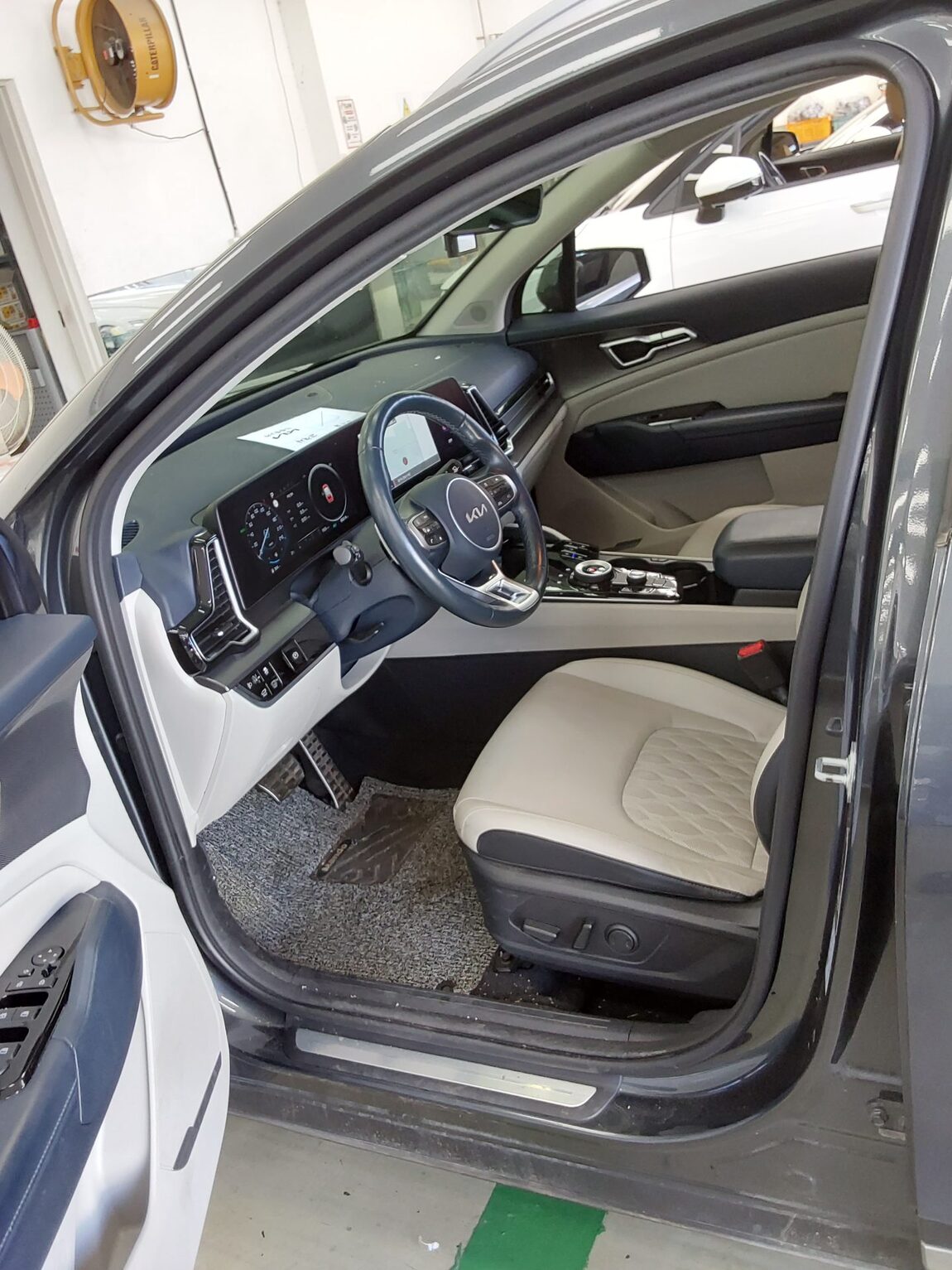 KIA THE ALL NEW SPORTAGE HYBRID 1.6 HEV NOBLESSE 2023 - zdjęcie 10