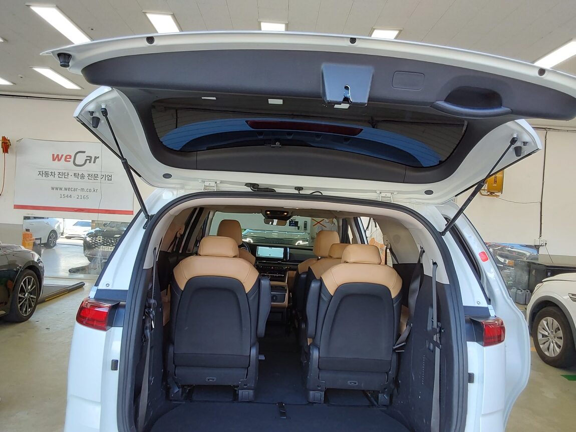 KIA NEW CARNIVAL (KA4) 9-SEATER DIESEL PRESTIGE 2023 - zdjęcie 15