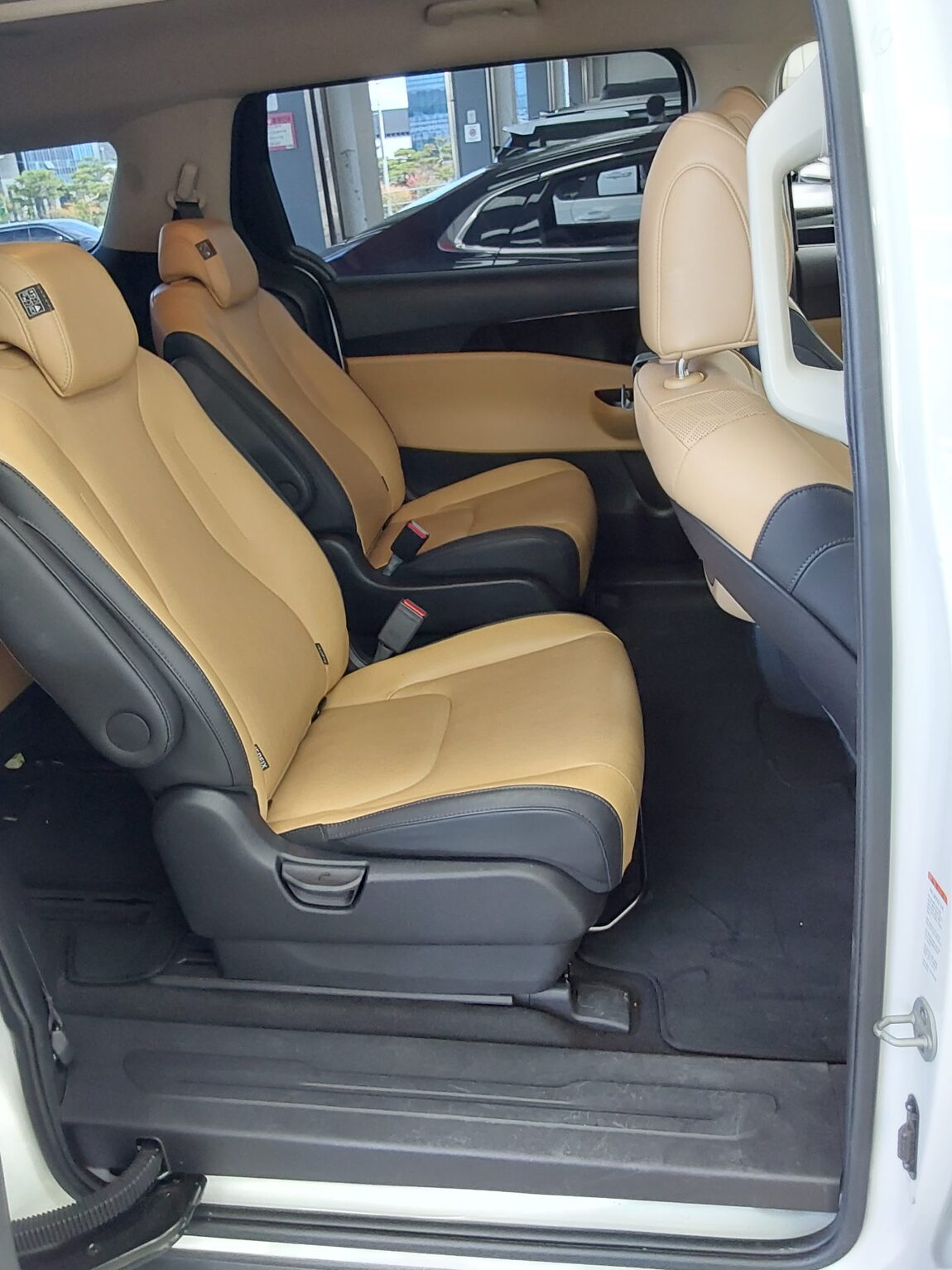 KIA NEW CARNIVAL (KA4) 9-SEATER DIESEL PRESTIGE 2023 - zdjęcie 13