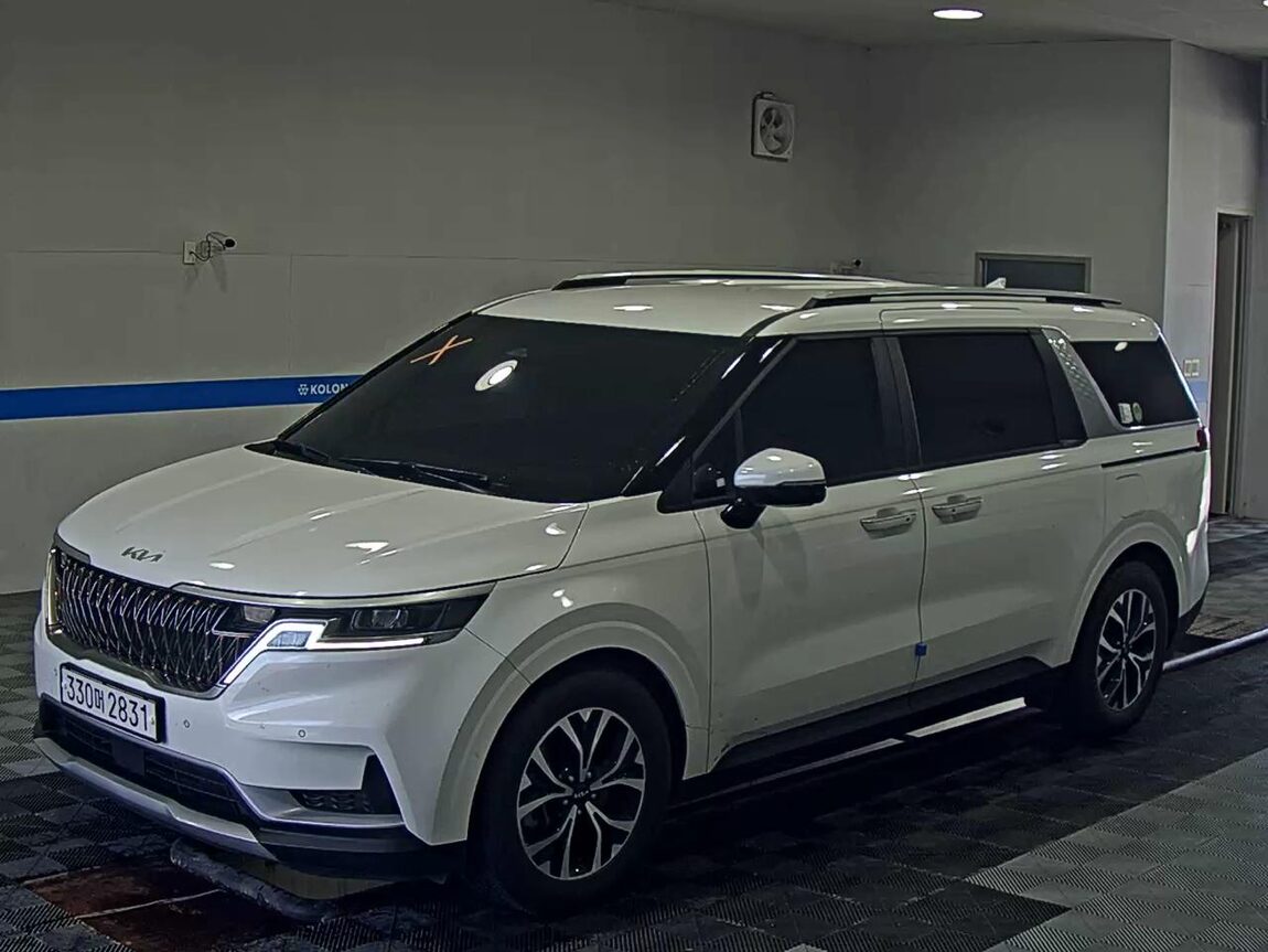 KIA NEW CARNIVAL (KA4) 9-SEATER DIESEL PRESTIGE 2023 - zdjęcie 2