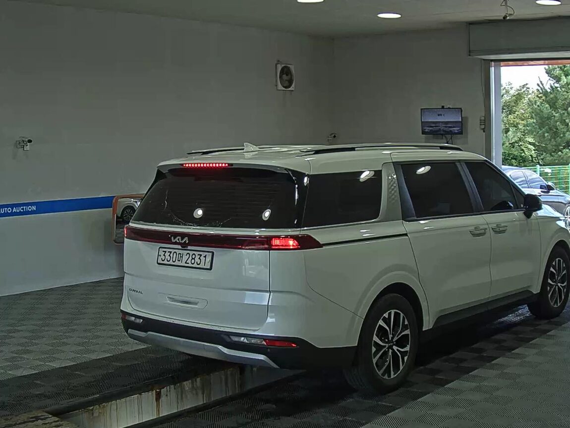 KIA NEW CARNIVAL (KA4) 9-SEATER DIESEL PRESTIGE 2023 - zdjęcie 5