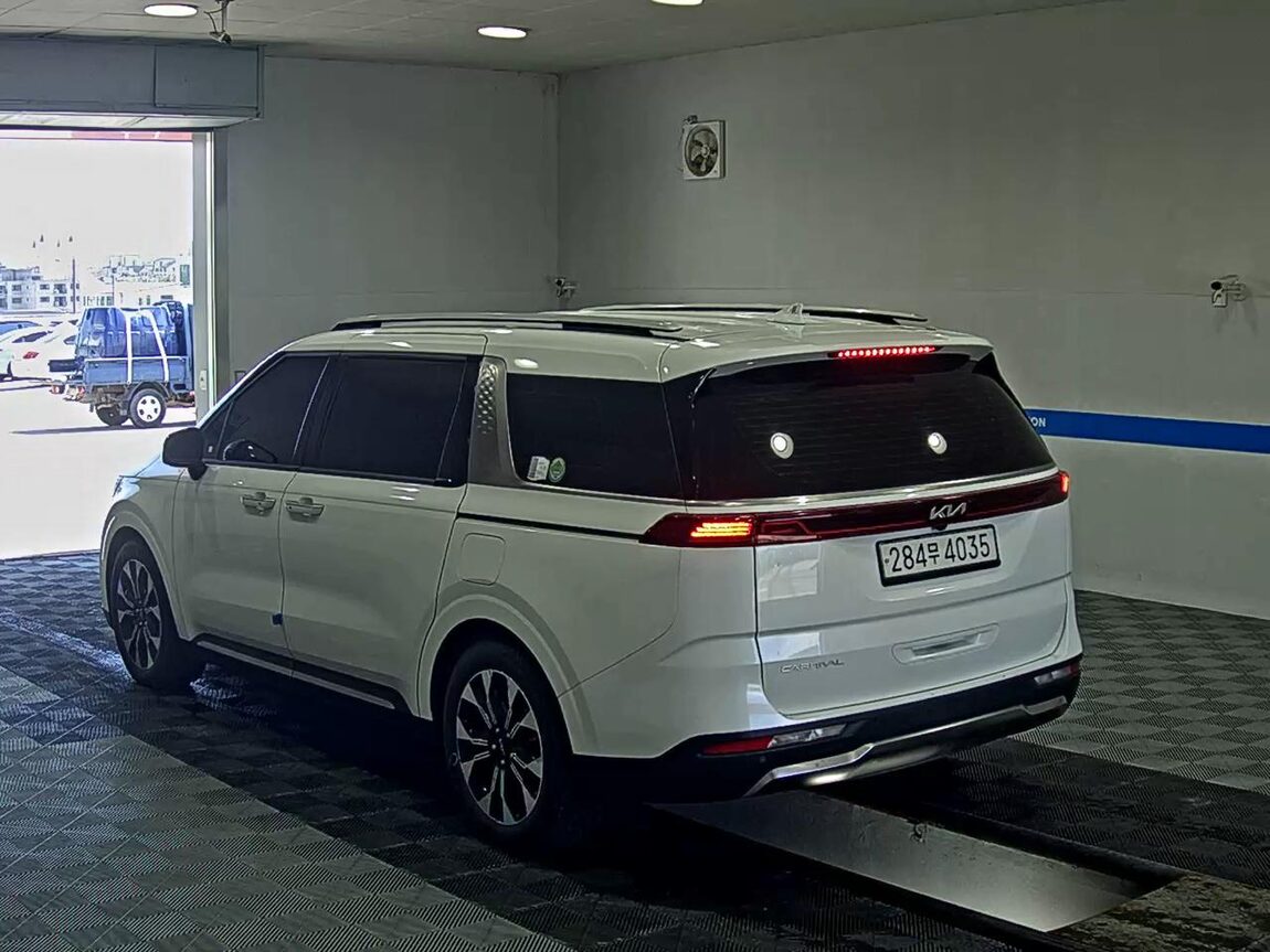 KIA THE NEW CARNIVAL (KA4) 9-SEATER DIESEL NOBLESSE 2023 - zdjęcie 6