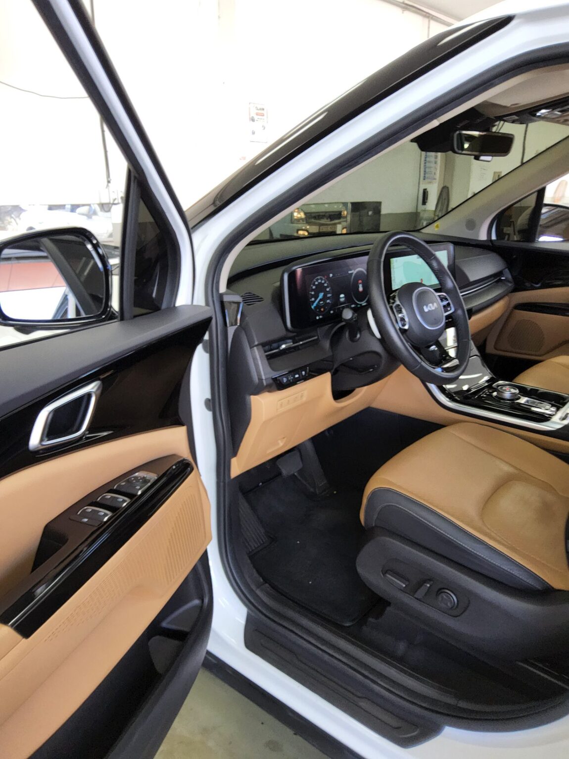 KIA NEW CARNIVAL (KA4) 9-SEATER DIESEL NOBLESSE 2023 - zdjęcie 10