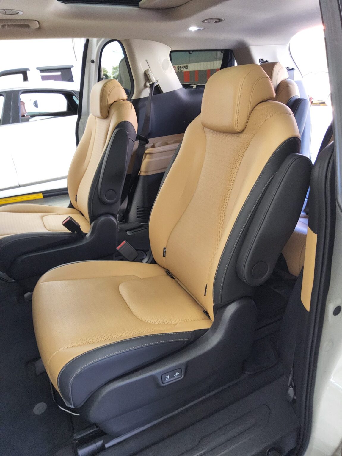 KIA NEW CARNIVAL (KA4) 9-SEATER DIESEL NOBLESSE 2023 - zdjęcie 12