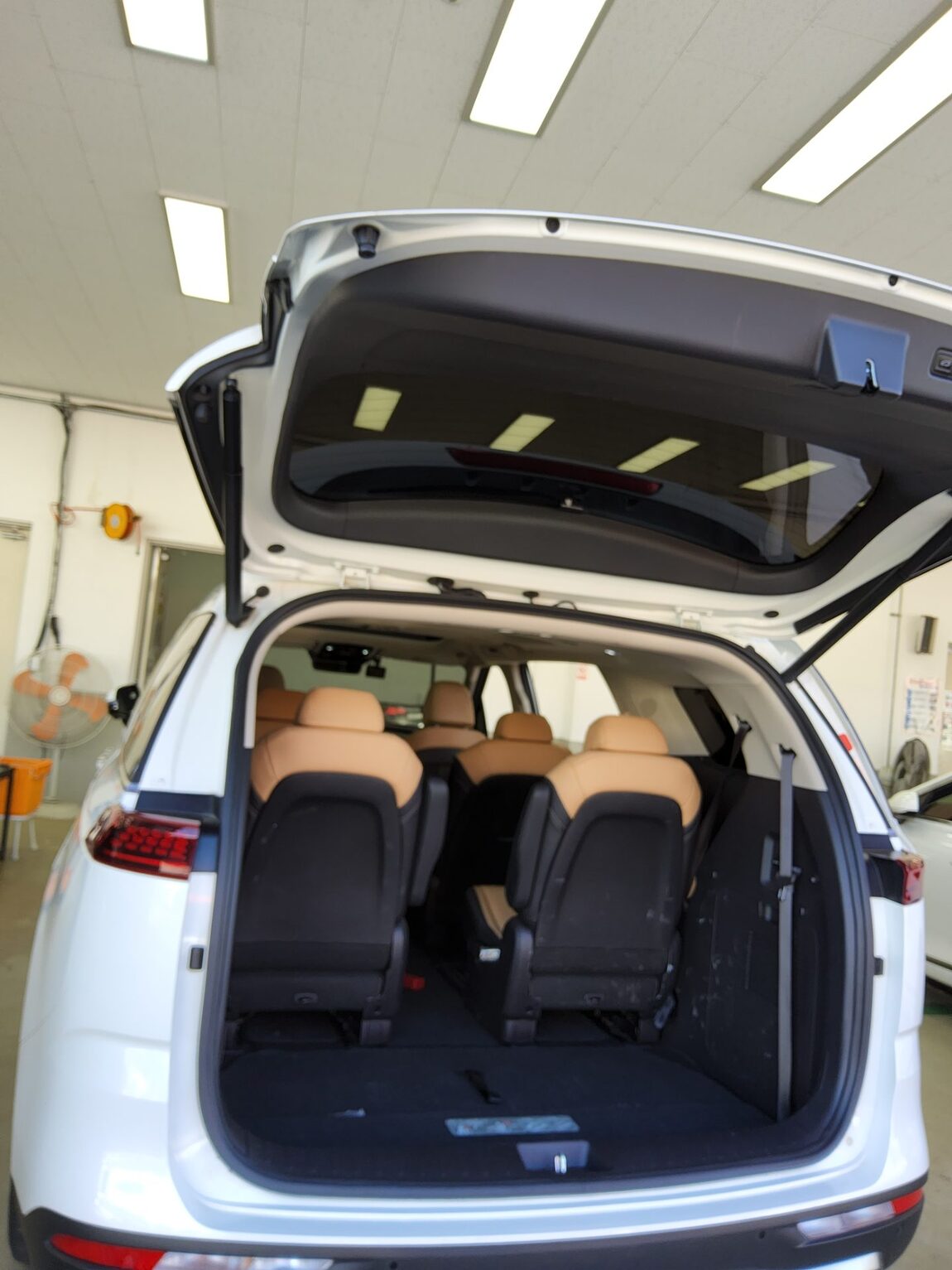 KIA NEW CARNIVAL (KA4) 9-SEATER DIESEL NOBLESSE 2023 - zdjęcie 15