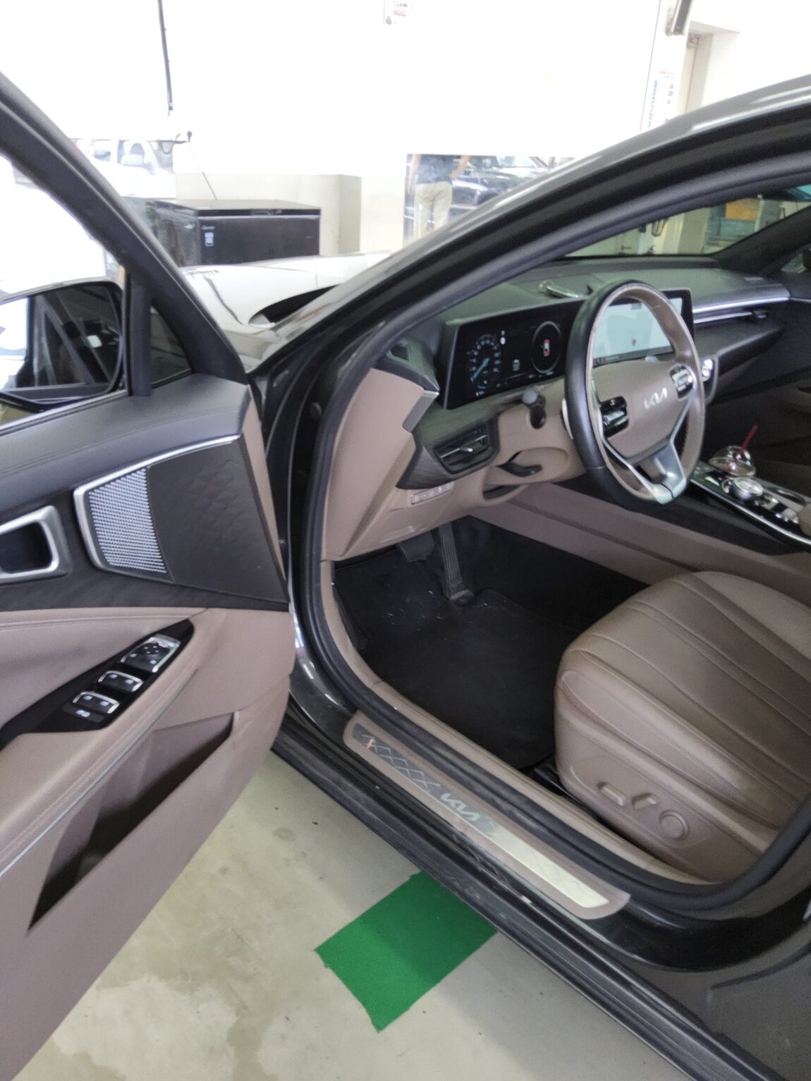 KIA K8 HYBRID HEV NOBLESSE 2024 - zdjęcie 10