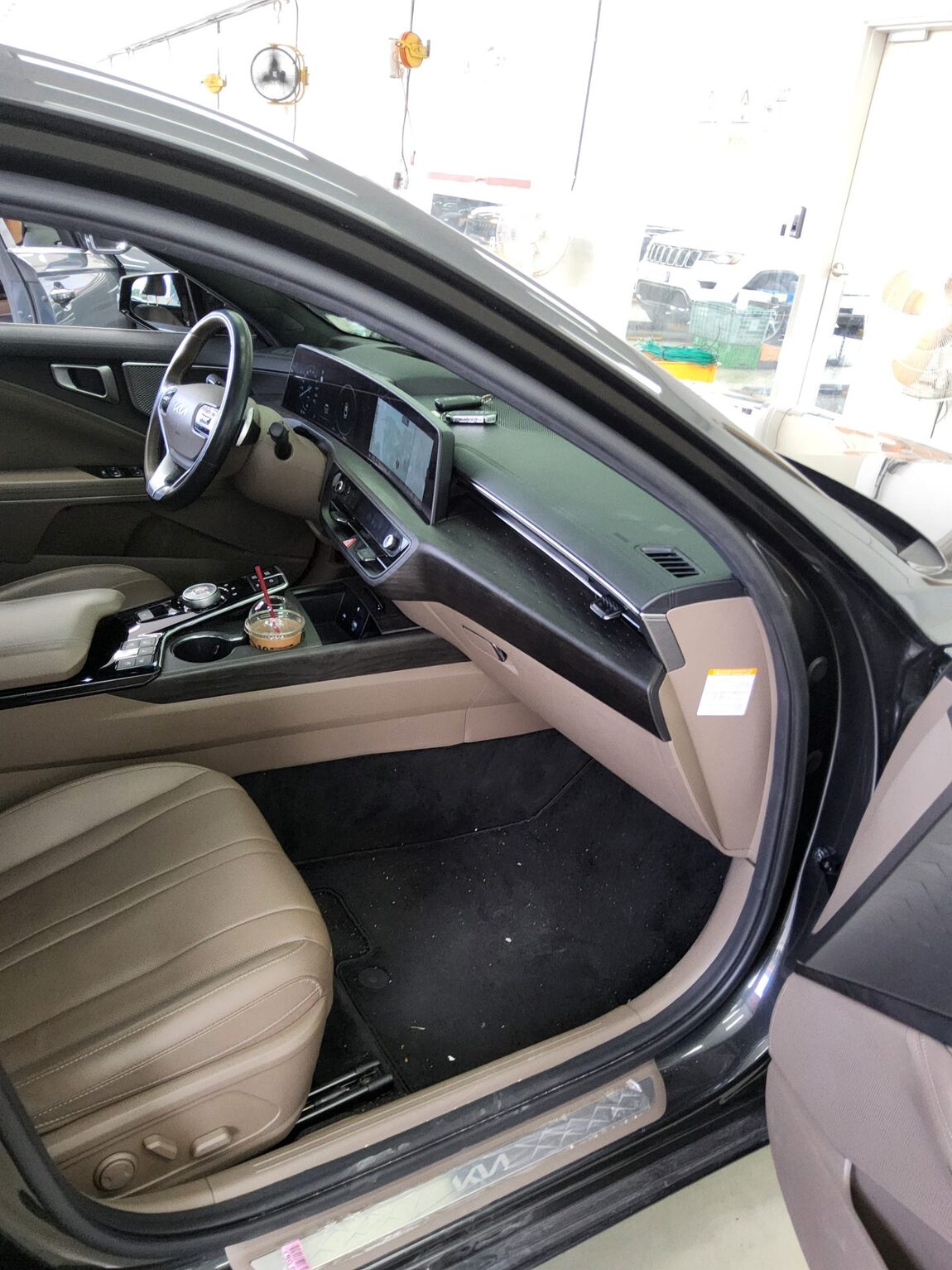 KIA K8 HYBRID HEV NOBLESSE 2024 - zdjęcie 14