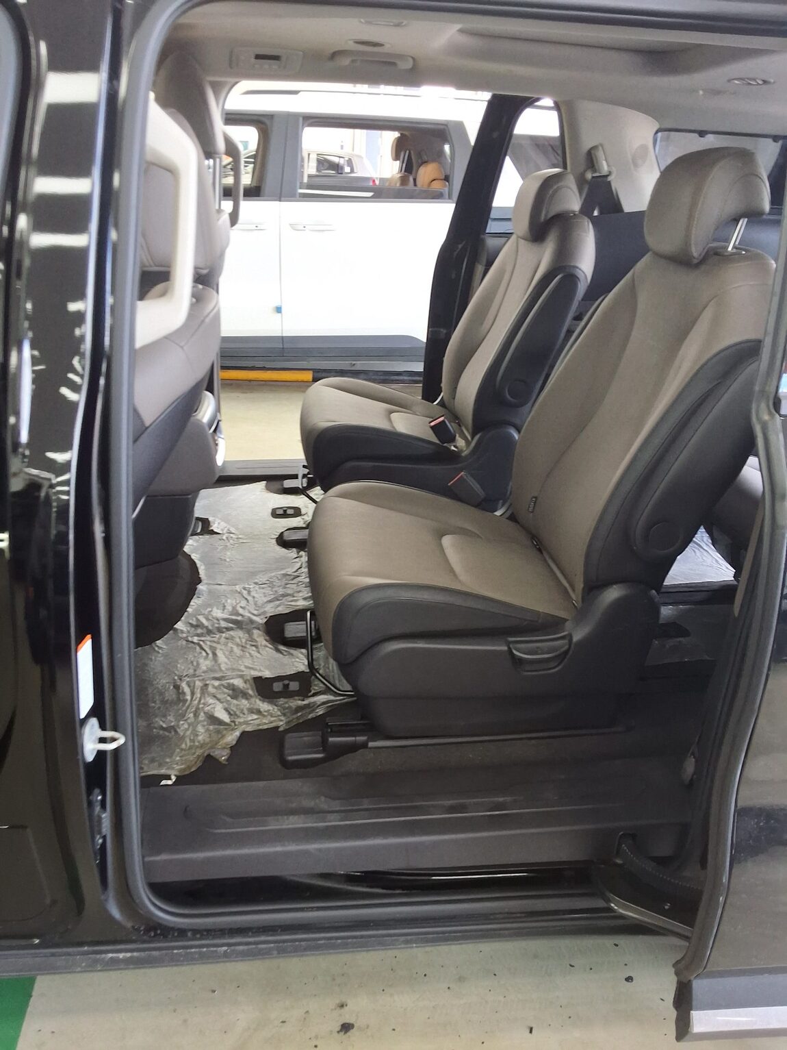 KIA THE NEW CARNIVAL (KA4) 9-SEATER DIESEL NOBLESSE 2024 - zdjęcie 13