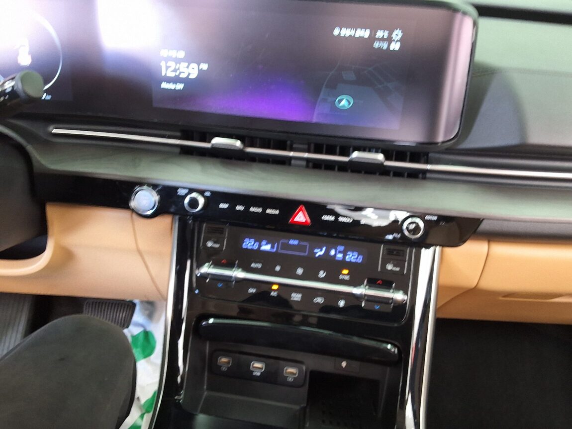 KIA NEW CARNIVAL (KA4) 9-SEATER GASOLINE SIGNATURE 2023 - zdjęcie 24