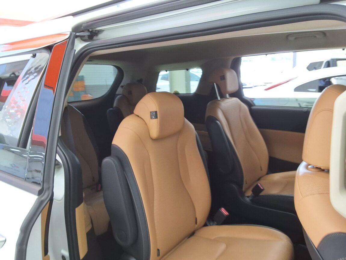KIA NEW CARNIVAL (KA4) 9-SEATER GASOLINE SIGNATURE 2023 - zdjęcie 14