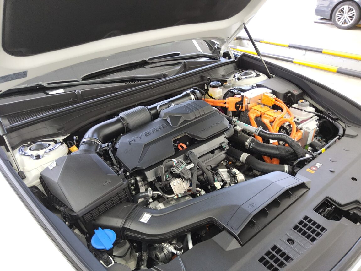 HYUNDAI THE ALL NEW GRANDEUR HYBRID 1.6 HYBRID PREMIUM 2026 - zdjęcie 18
