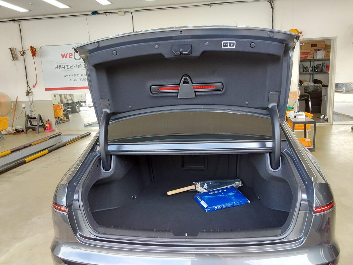 HYUNDAI THE ALL NEW GRANDEUR HYBRID 1.6 HYBRID PREMIUM 2023 - zdjęcie 15