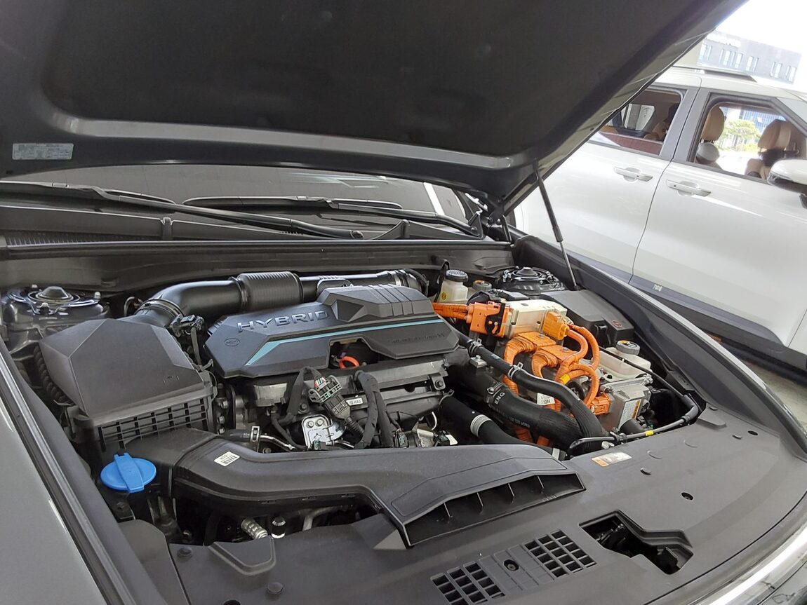 HYUNDAI THE ALL NEW GRANDEUR HYBRID 1.6 HYBRID PREMIUM 2023 - zdjęcie 18