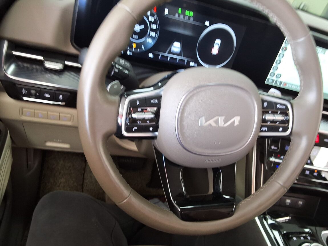KIA NEW CARNIVAL (KA4) HI-LIMOUSINE 9-SEATER GASOLINE SIGNATURE 2023 - zdjęcie 23