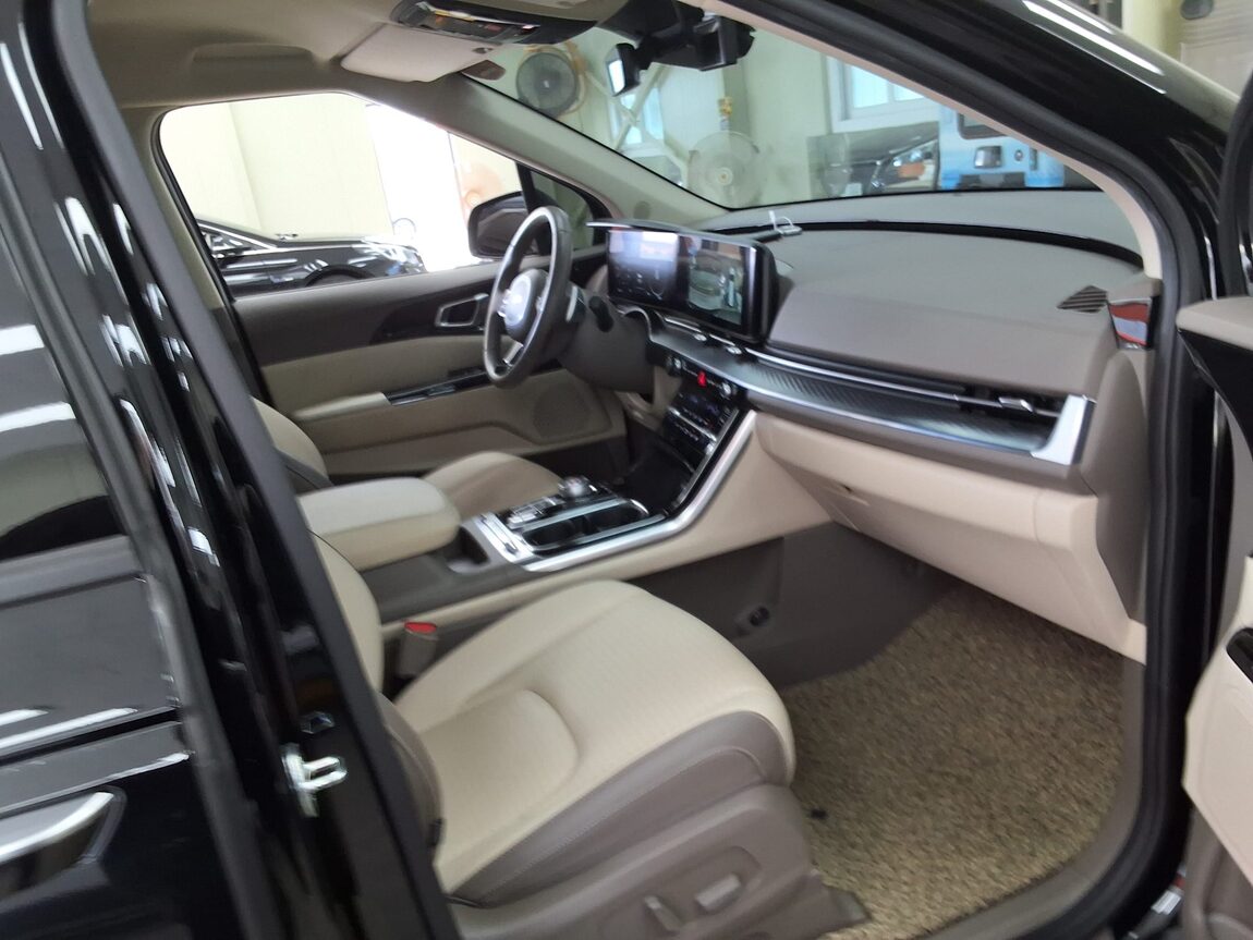 KIA NEW CARNIVAL (KA4) HI-LIMOUSINE 9-SEATER GASOLINE SIGNATURE 2023 - zdjęcie 15
