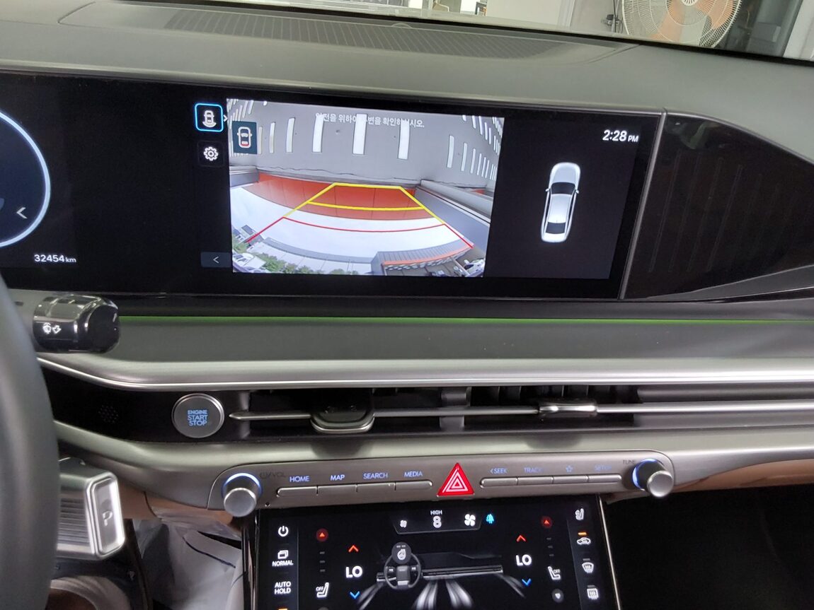 HYUNDAI THE ALL NEW GRANDEUR GASOLINE 2.5 PREMIUM 2024 - zdjęcie 17