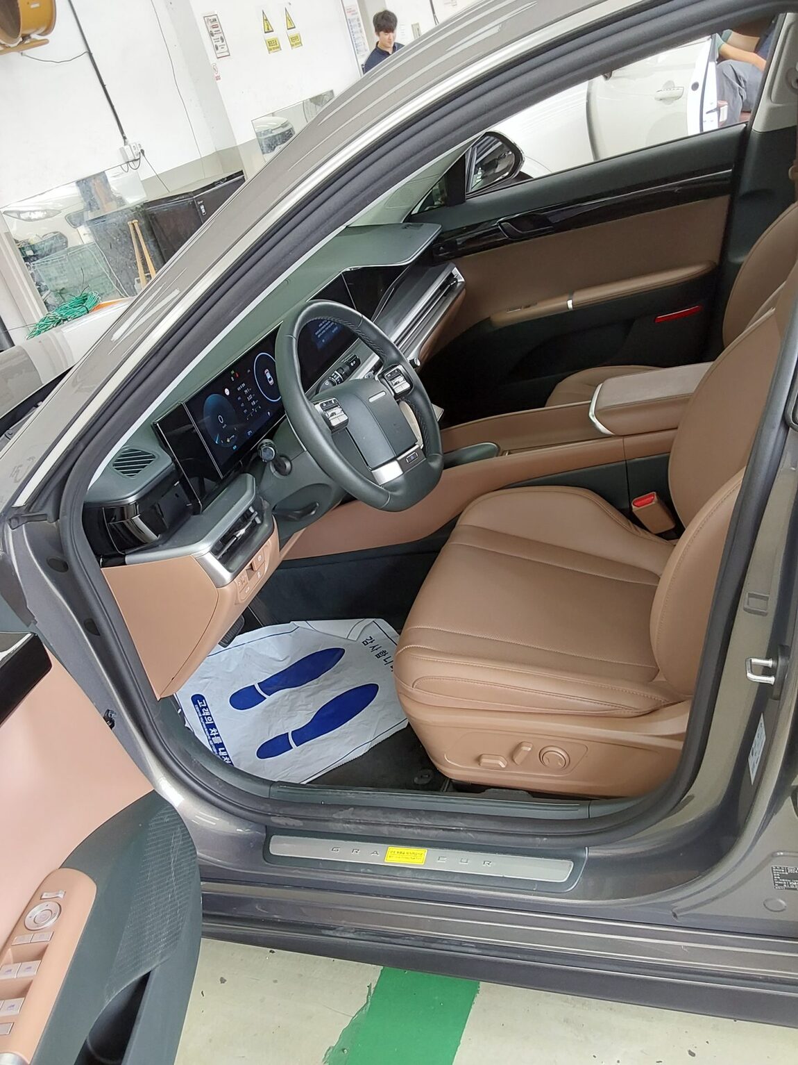 HYUNDAI THE ALL NEW GRANDEUR GASOLINE 2.5 PREMIUM 2024 - zdjęcie 10