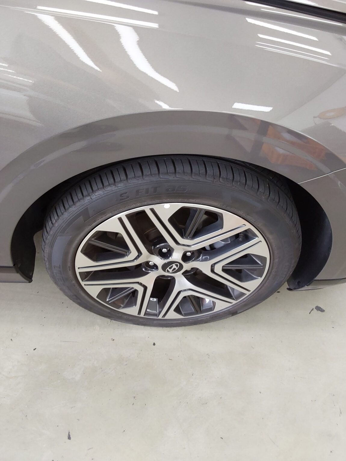 HYUNDAI THE ALL NEW GRANDEUR GASOLINE 2.5 PREMIUM 2024 - zdjęcie 21