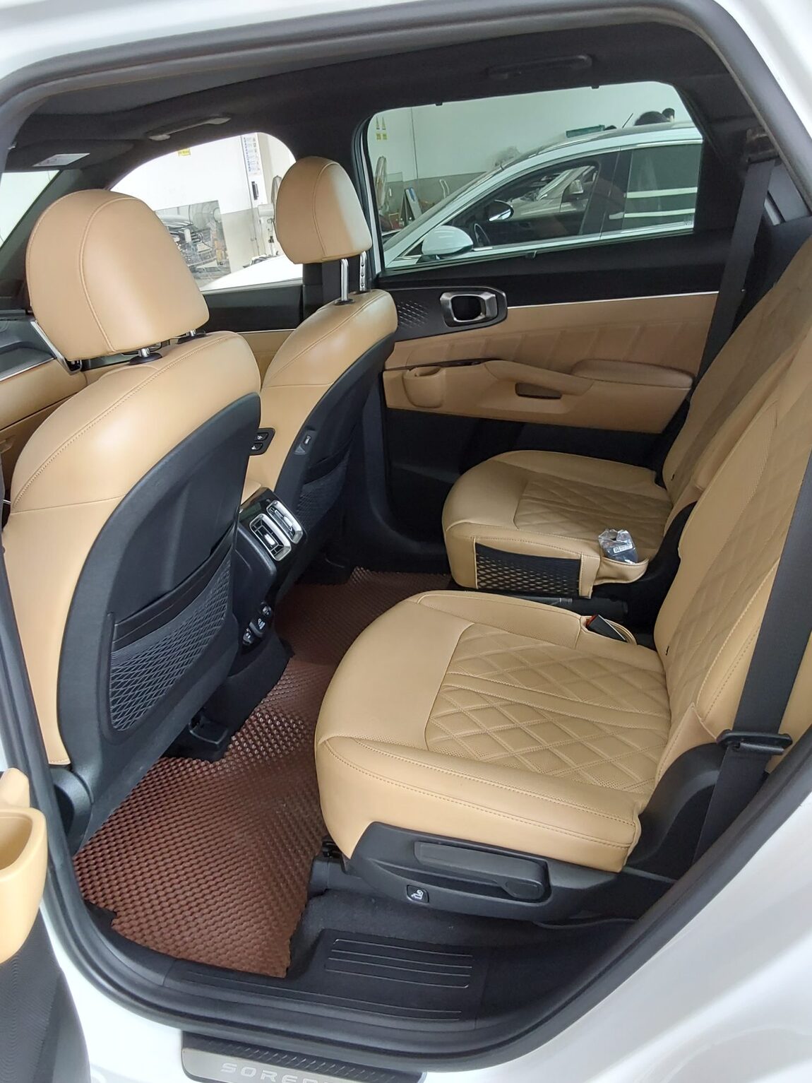 KIA NEW SORENTO (MQ4) 2.2 DIESEL 2WD SIGNATURE 2023 - zdjęcie 12