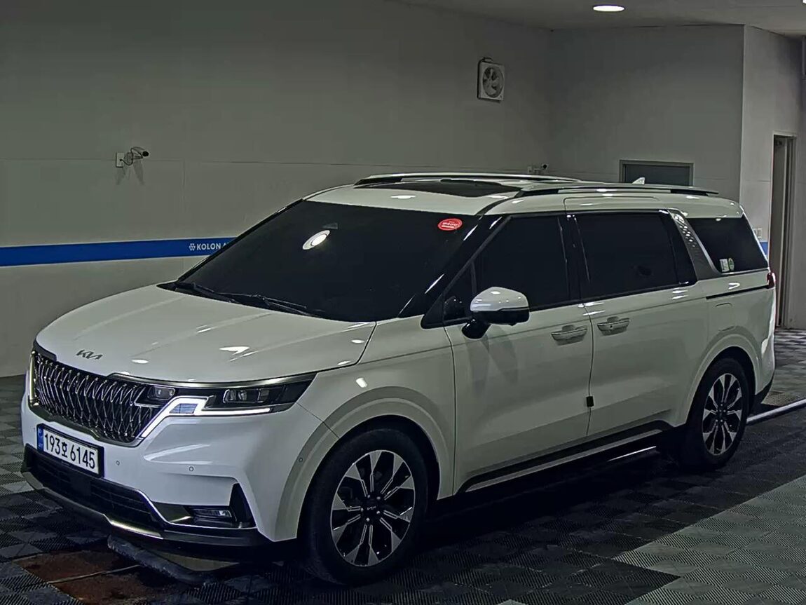 KIA NEW CARNIVAL (KA4) 9-SEATER DIESEL SIGNATURE 2023 - zdjęcie 2