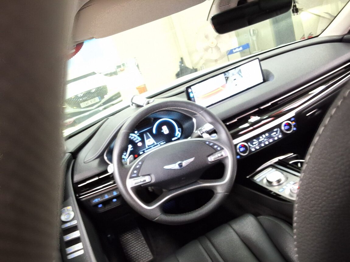 GENESIS THE ALL NEW G80 GASOLINE 2.5 AWD BASE MODEL 2024 - zdjęcie 12