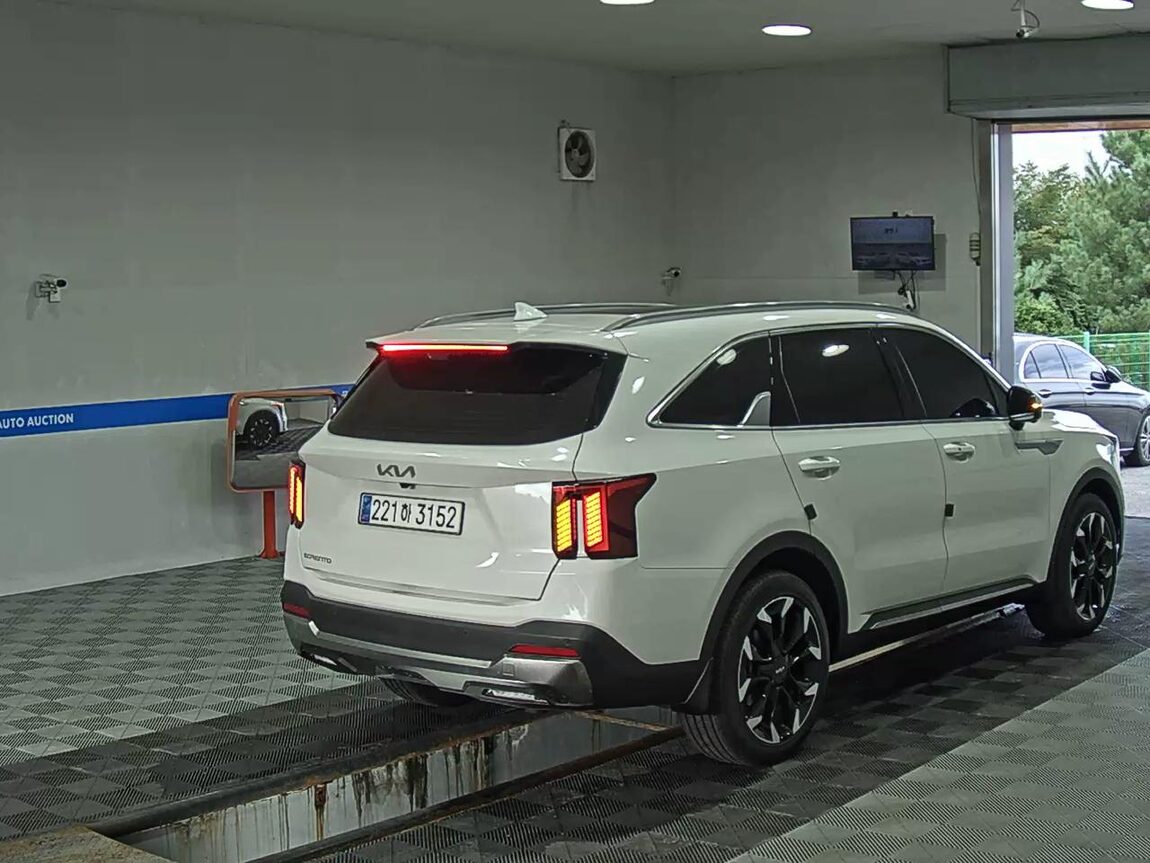 KIA THE NEW SORENTO (MQ4) 2.5 GASOLINE 2WD SIGNATURE 2024 - zdjęcie 5