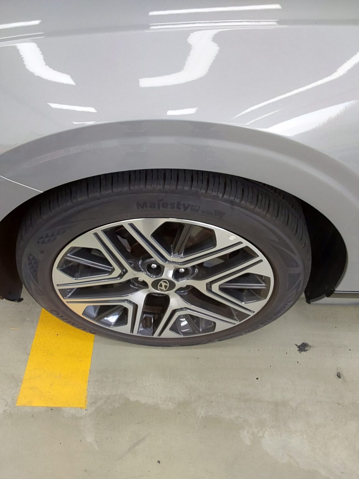 HYUNDAI THE ALL NEW GRANDEUR GASOLINE 2.5 EXCLUSIVE 2024 - zdjęcie 19
