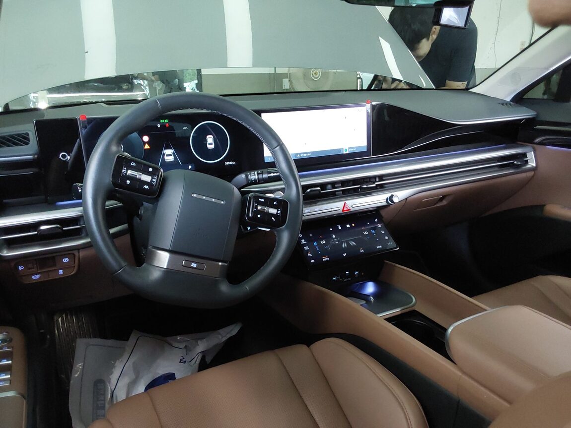 HYUNDAI THE ALL NEW GRANDEUR GASOLINE 2.5 EXCLUSIVE 2024 - zdjęcie 11