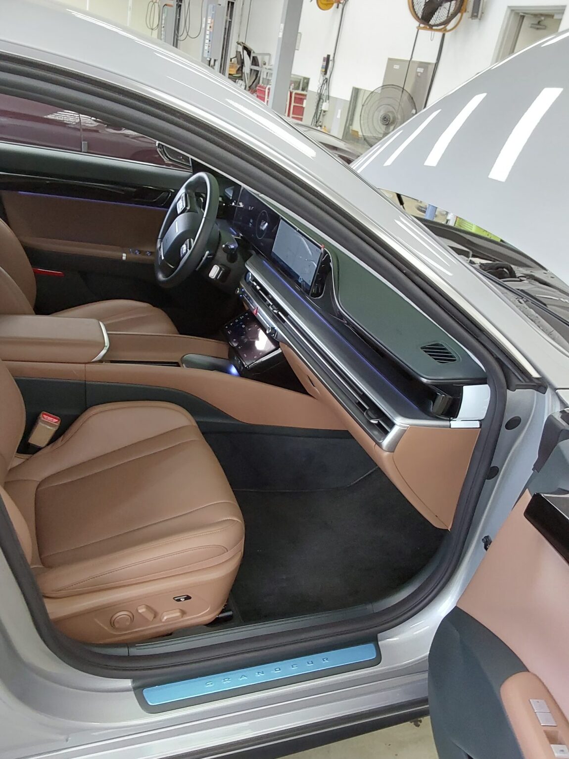 HYUNDAI THE ALL NEW GRANDEUR GASOLINE 2.5 EXCLUSIVE 2024 - zdjęcie 14