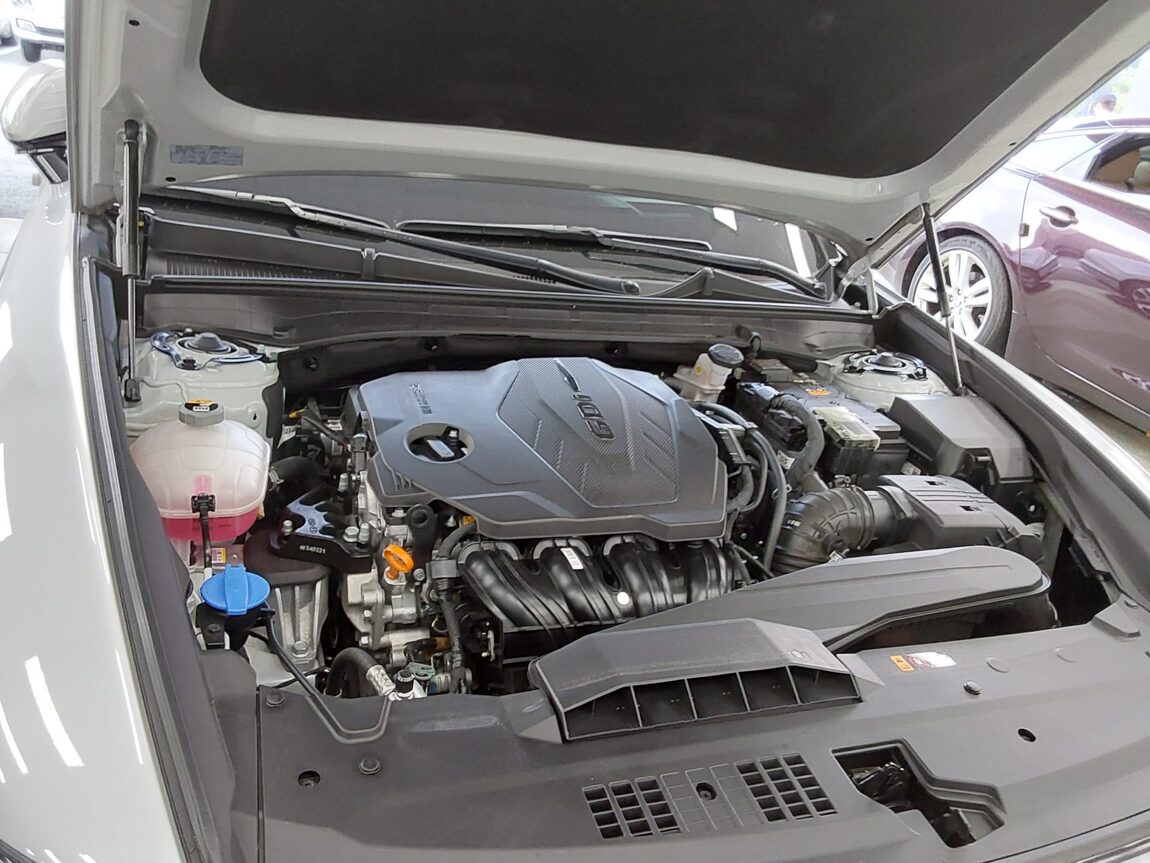 HYUNDAI THE ALL NEW GRANDEUR GASOLINE 2.5 EXCLUSIVE 2024 - zdjęcie 18