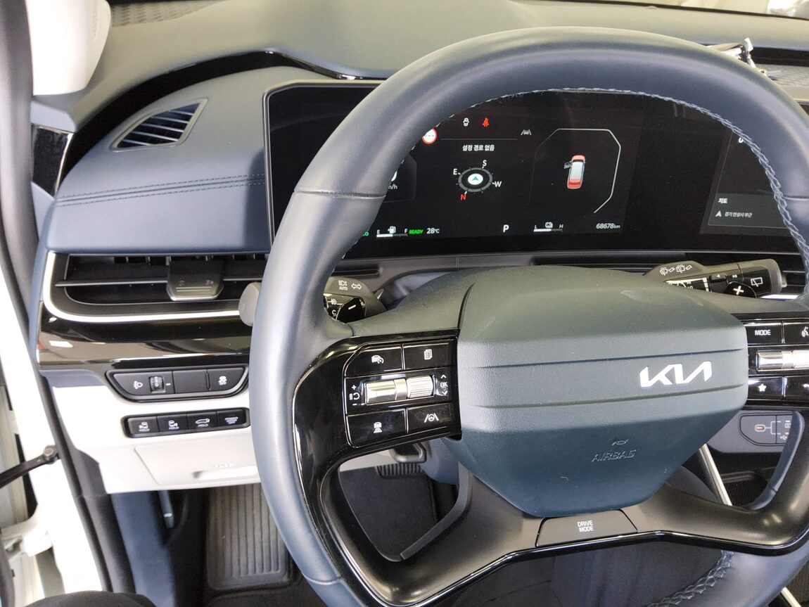 KIA THE NEW CARNIVAL HYBRID (KA4) 1.6 HEV 9-SEATER SIGNATURE 2025 - zdjęcie 17