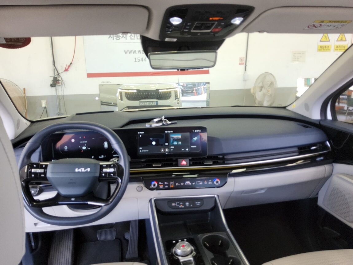 KIA THE NEW CARNIVAL HYBRID (KA4) 1.6 HEV 9-SEATER SIGNATURE 2025 - zdjęcie 11