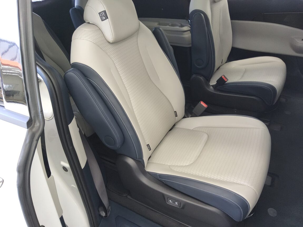 KIA THE NEW CARNIVAL HYBRID (KA4) 1.6 HEV 9-SEATER SIGNATURE 2025 - zdjęcie 13