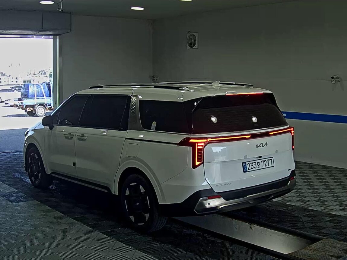 KIA THE NEW CARNIVAL HYBRID (KA4) 1.6 HEV 9-SEATER SIGNATURE 2025 - zdjęcie 6
