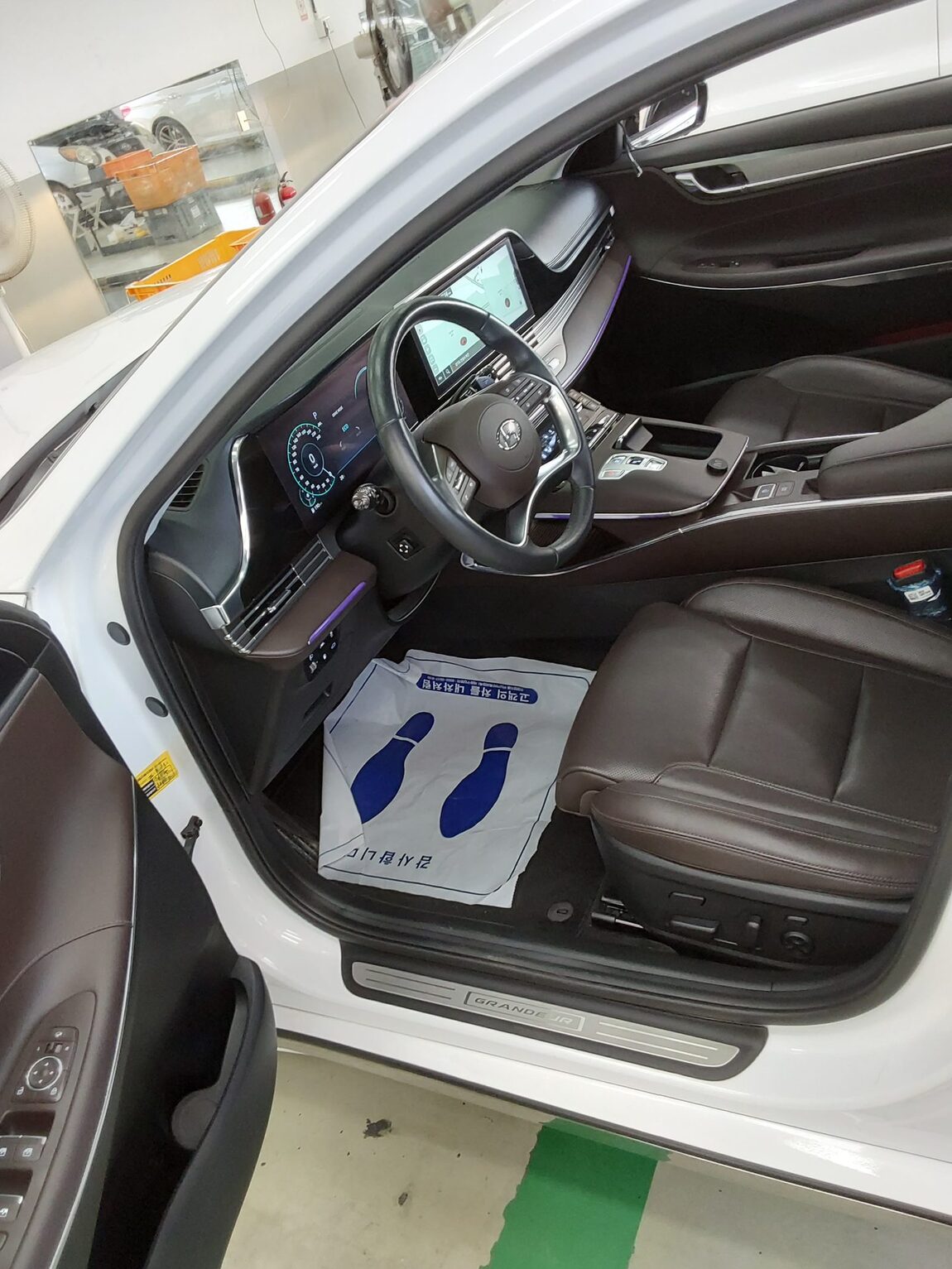HYUNDAI THE NEW GRANDEUR IG GASOLINE 2.5 EXCLUSIVE 2022 - zdjęcie 10