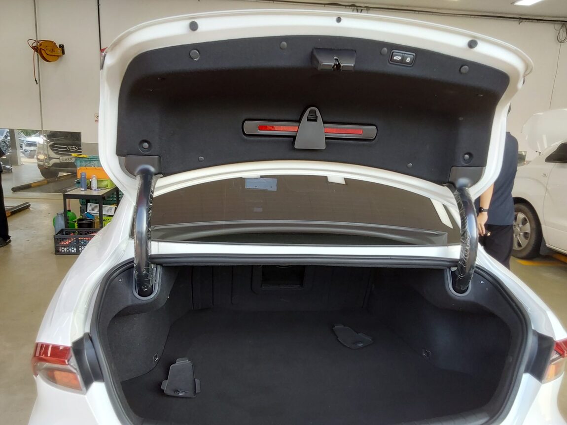 HYUNDAI THE NEW GRANDEUR IG GASOLINE 2.5 EXCLUSIVE 2022 - zdjęcie 15