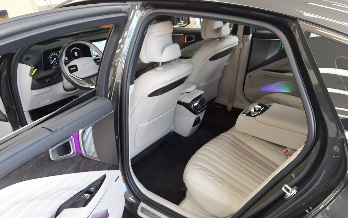 KIA K8 HYBRID HEV SIGNATURE 2023 - zdjęcie 12