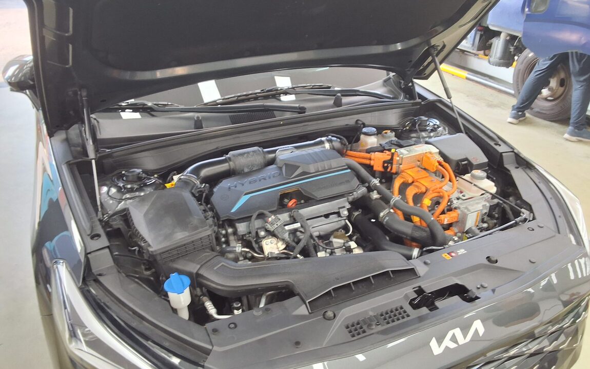 KIA K8 HYBRID HEV SIGNATURE 2023 - zdjęcie 21