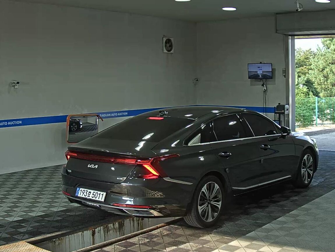 KIA K8 HYBRID HEV SIGNATURE 2023 - zdjęcie 5