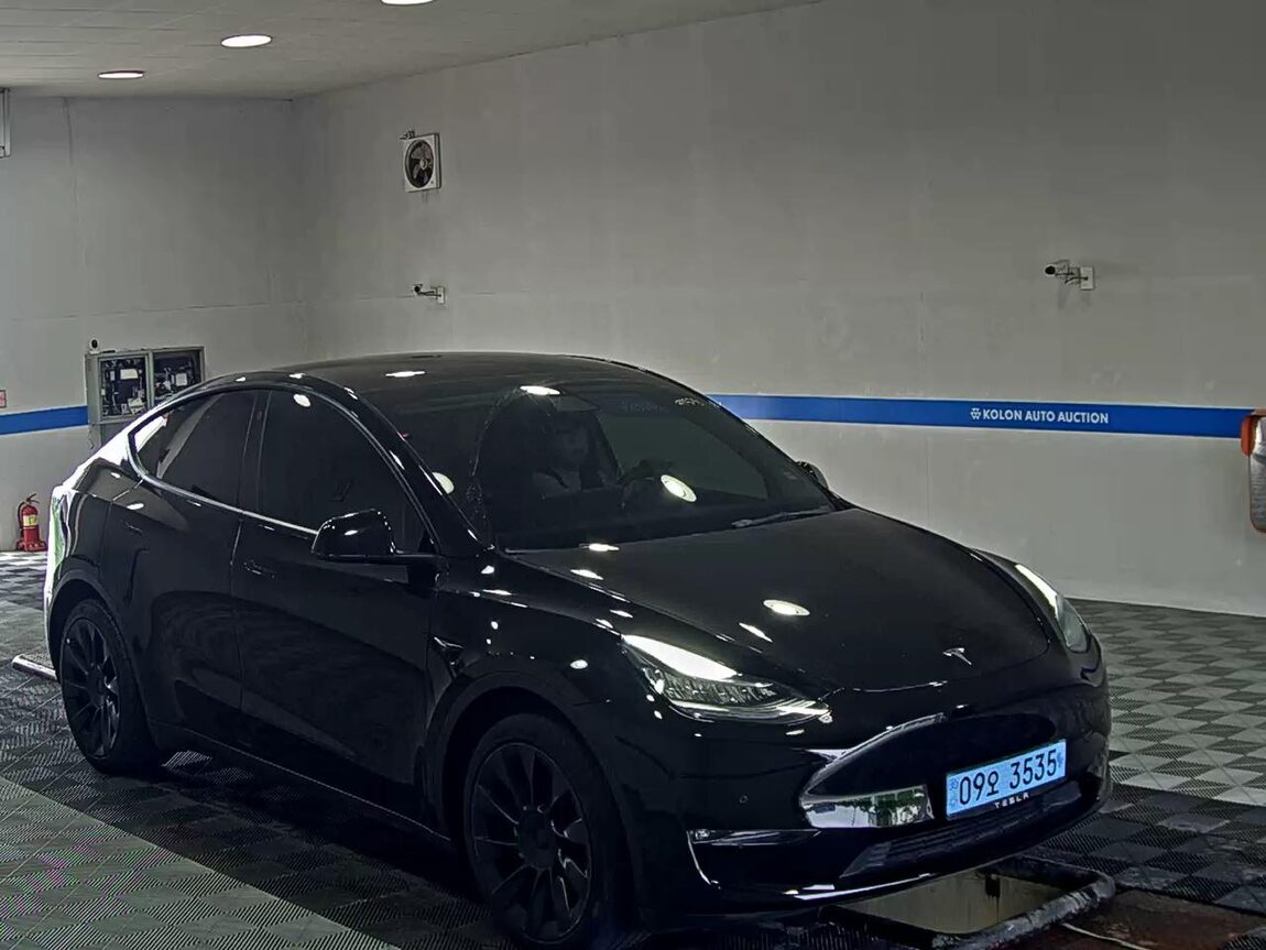 TESLA MODEL Y AWD LONG RANGE 2022 - zdjęcie 3