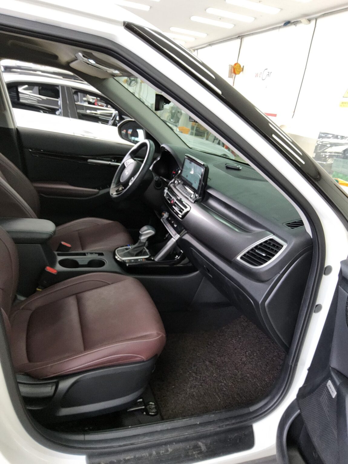 KIA SELTOS 1.6 GASOLINE 2WD SIGNATURE 2022 - zdjęcie 14