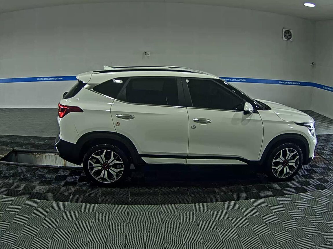 KIA SELTOS 1.6 GASOLINE 2WD SIGNATURE 2022 - zdjęcie 4