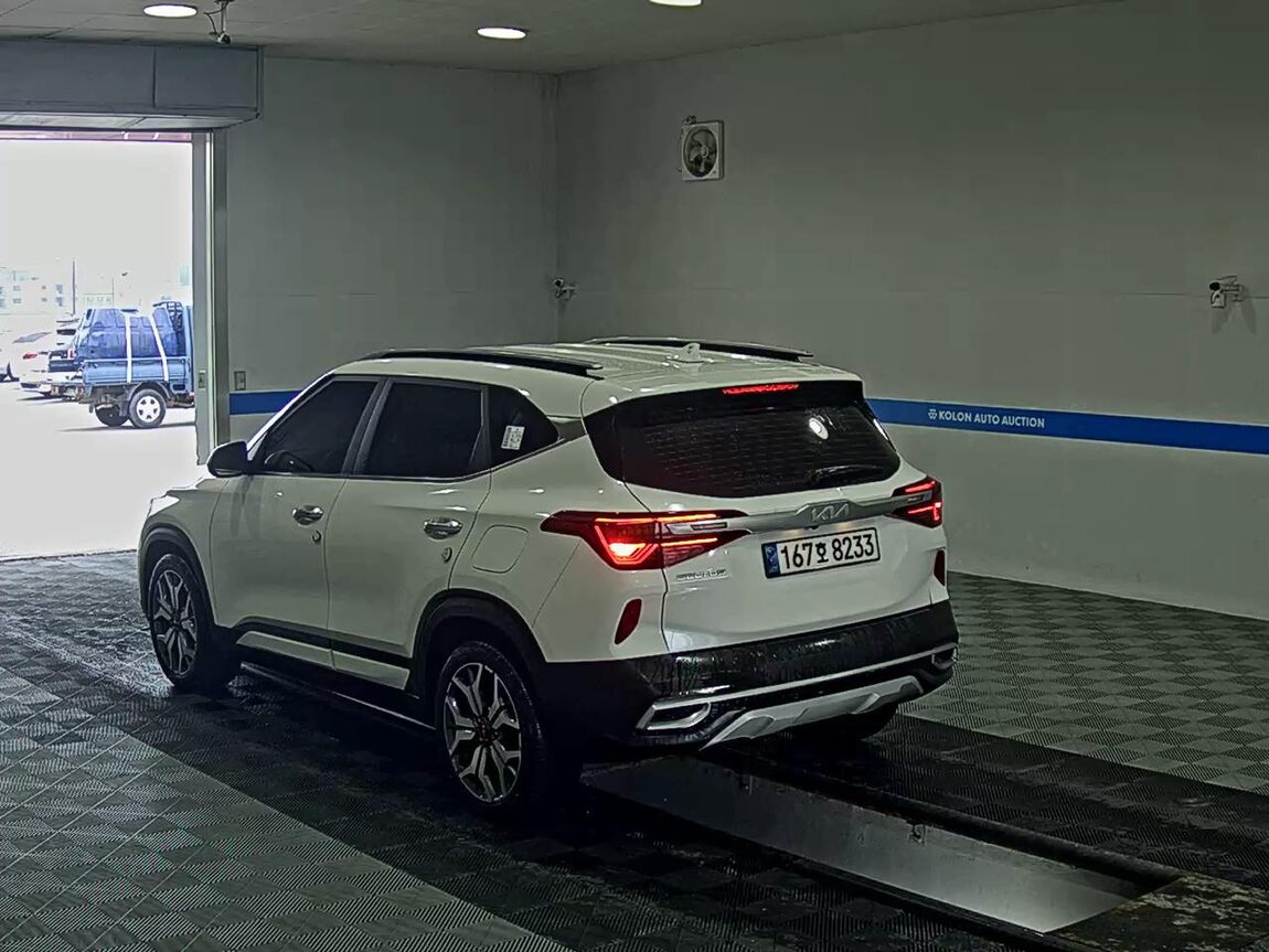 KIA SELTOS 1.6 GASOLINE 2WD SIGNATURE 2022 - zdjęcie 6