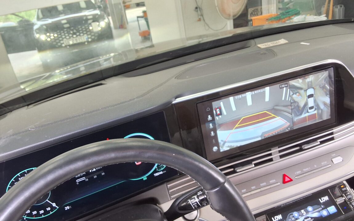 HYUNDAI THE NEW GRANDEUR IG GASOLINE 2.5 LE BLANC 2023 - zdjęcie 19