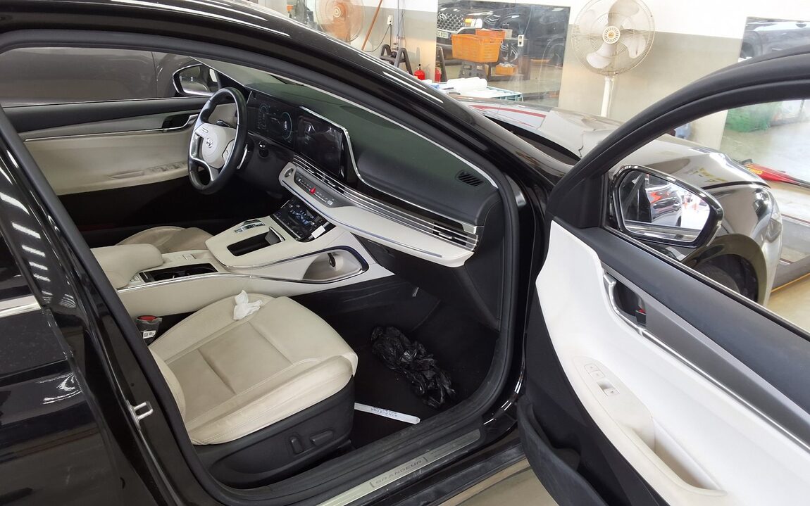 HYUNDAI THE NEW GRANDEUR IG GASOLINE 2.5 LE BLANC 2023 - zdjęcie 14