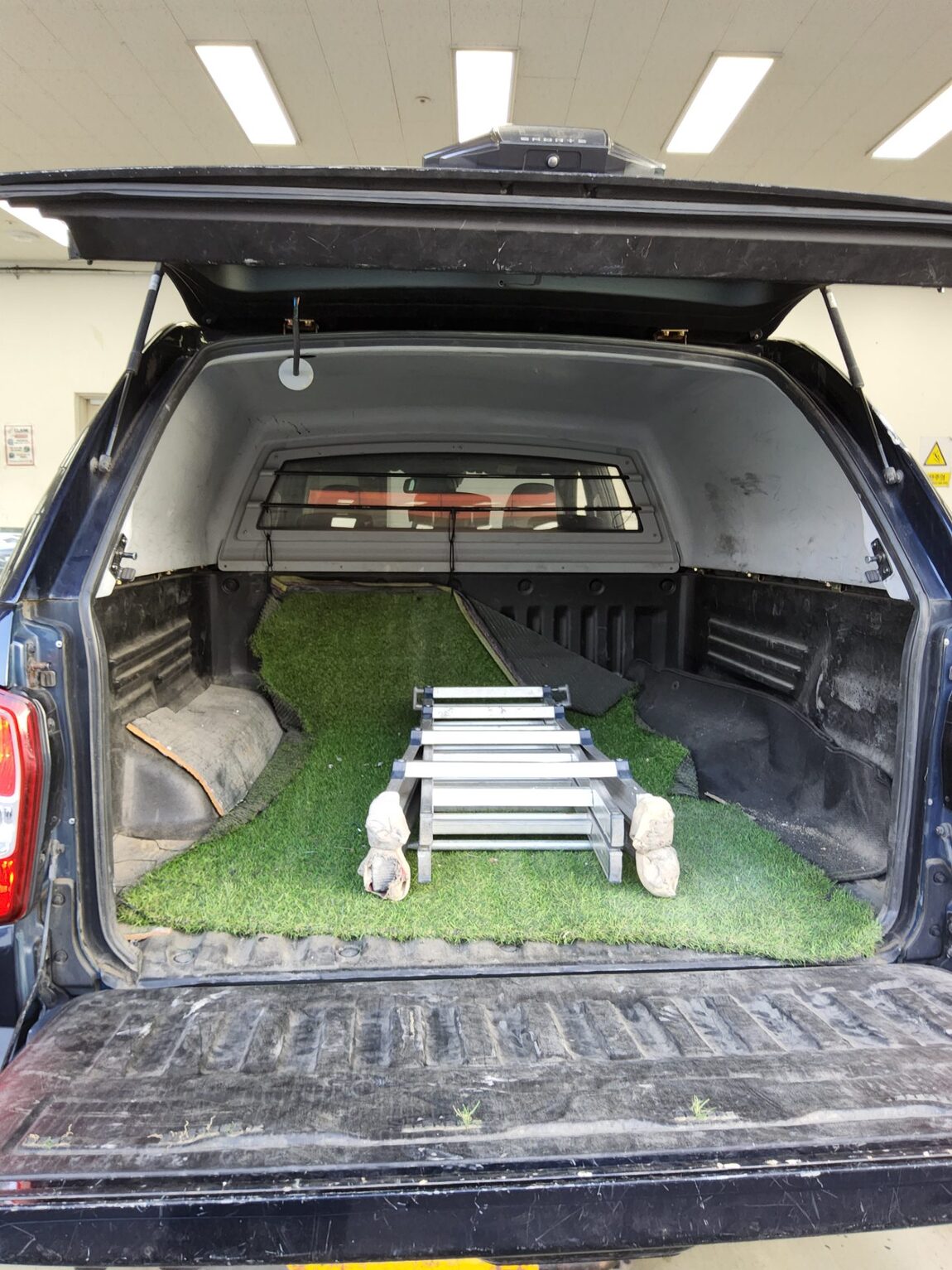 KG MOBILITY (SSANGYONG) REXTON SPORTS KHAN DIESEL 2.2 4WD DYNAMIC EDITION 5 LINK 2021 - zdjęcie 15